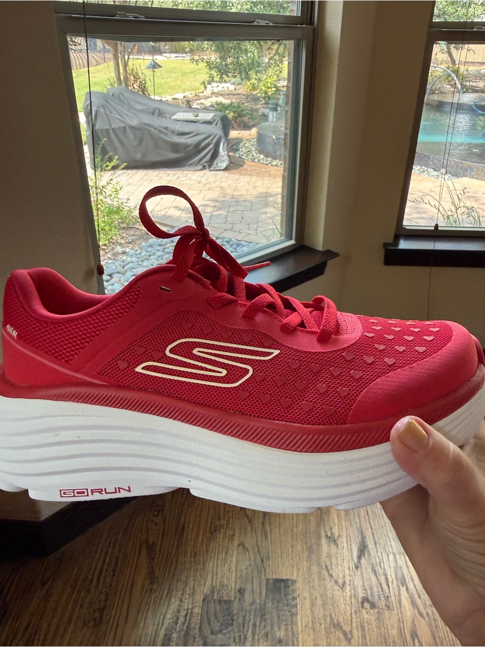 Skechers women's red heart Sneakers